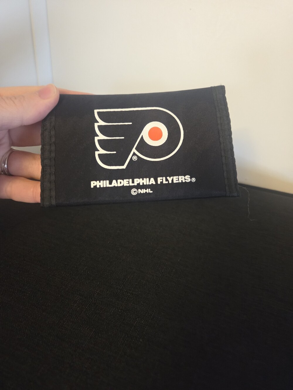 NHL Philadelphia Flyers Velcro Wallet NWOT